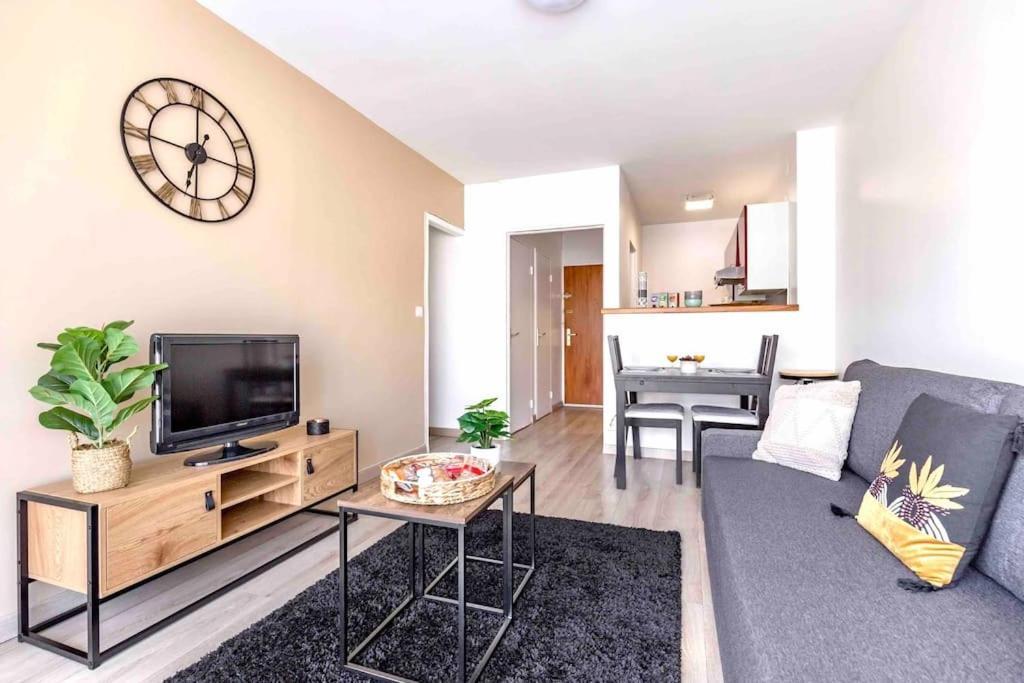 Appartement Avec Parking Et Terrasse Metro 7 Et Paris Вильжюиф Экстерьер фото