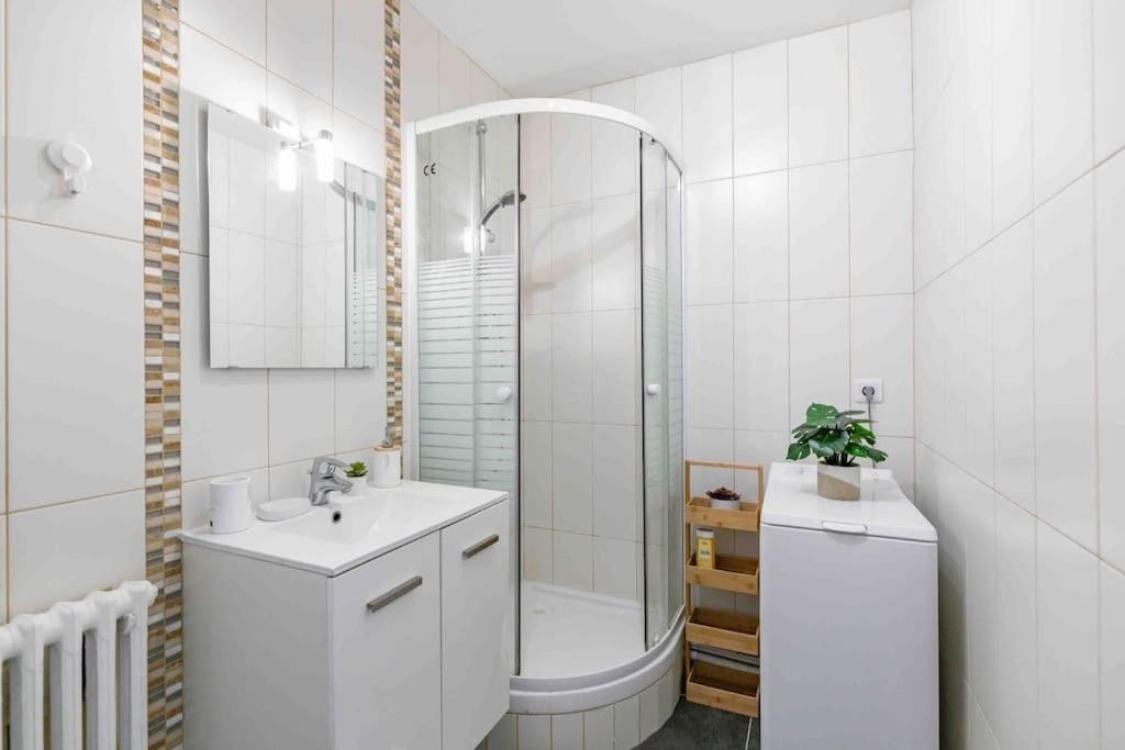 Appartement Avec Parking Et Terrasse Metro 7 Et Paris Вильжюиф Экстерьер фото
